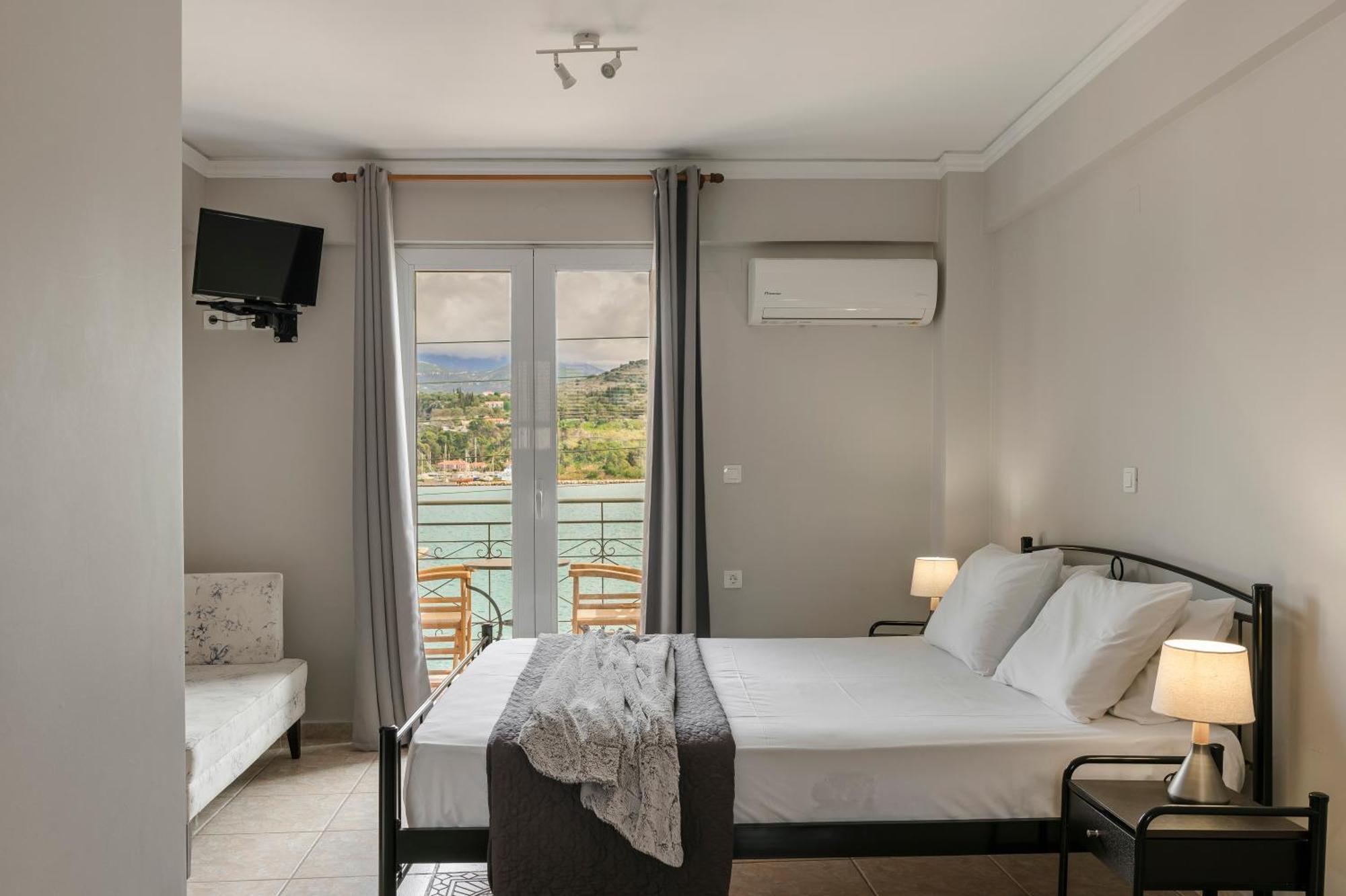 Fidias City Rooms Argostoli  Eksteriør bilde